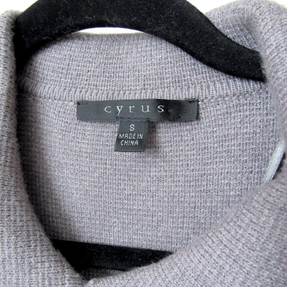 GRAY Boxy Cardigan Knit Sweater Casual Minimal Modern Utility SIZE-S - Picture 3 of 8